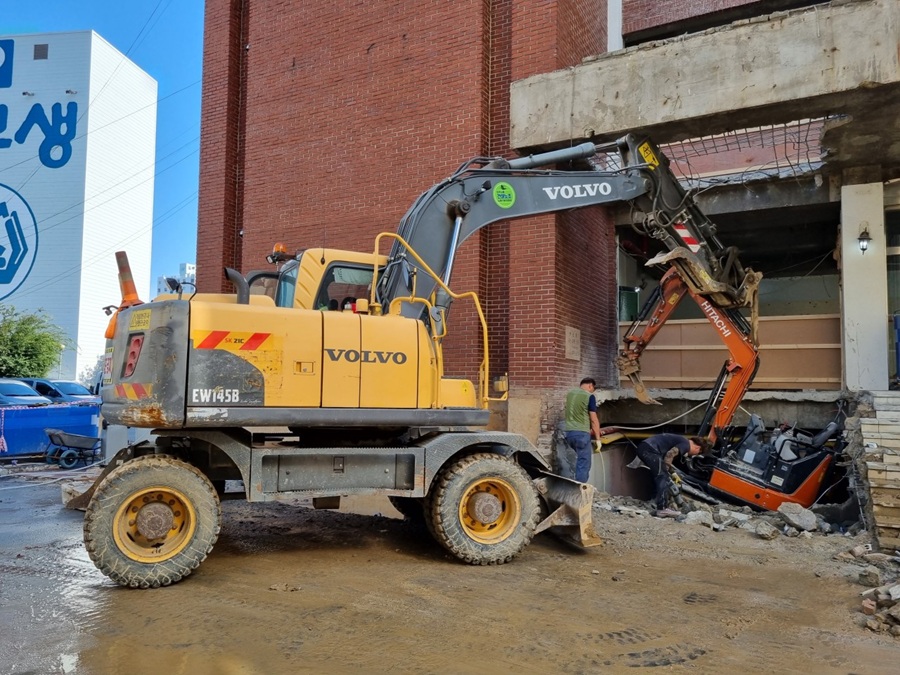 [블로그 기자단] *니포크레인 