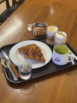 춘천 대형카페 세미나 연회 대관까지 되는 단체모임 장소 '모토모토'