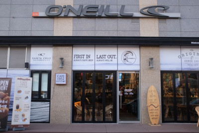 오닐코리아 문정점, 서핑용품을 파는 카페가 있다?