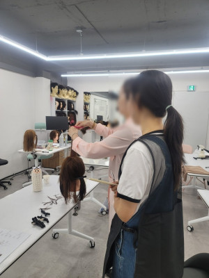 울산 성남동 미용학원 실무 중심 커트 실습으로 미용자격증 한 번에 취득