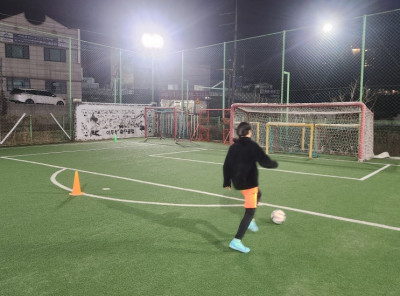 [이두철축구클럽] 날씨 걱정 없이 뛰놀자! 동탄.오산.병점.세교축구교실 추천 어린이축구아카데미