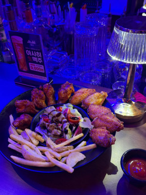 트윈스 양주 라운지펍, 피자·칵테일·생맥주로 완성하는 데이트코스