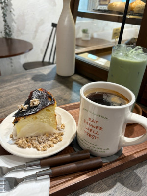 율리카페, 분위기 좋은 치즈케이크 맛집 '까페 여름'