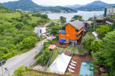 [가평] 가족단체펜션, 빠지펜션 '스테이봉봉'