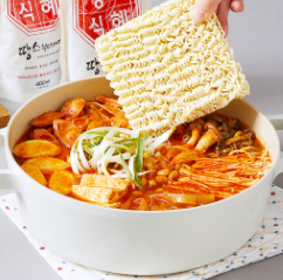 광고에서 보던 그 부대찌개, 친구 집에서 먹어보고 반한 후기
